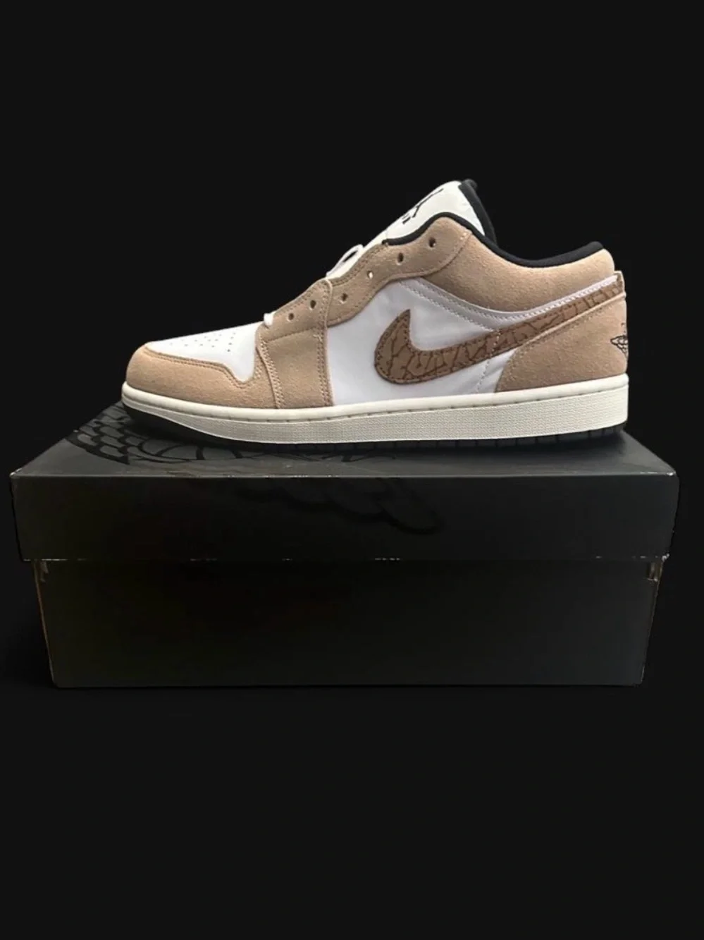MENS AIR JORDAN 1 LOW SE BROWN ELEPHANT SIZE 10 (WOMENS SIZE 11.5) NWT DEADSTOCK